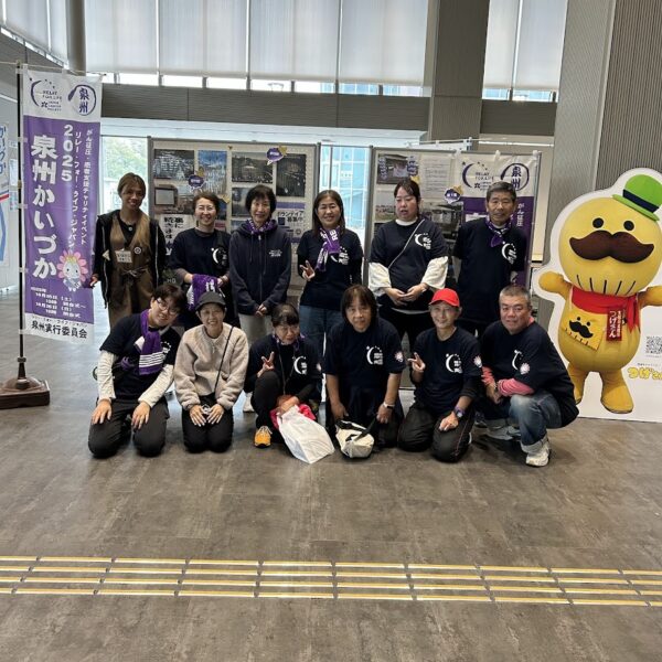 2025.10.26　リレーフォーライフ終了後に実行委員さんと記念撮影